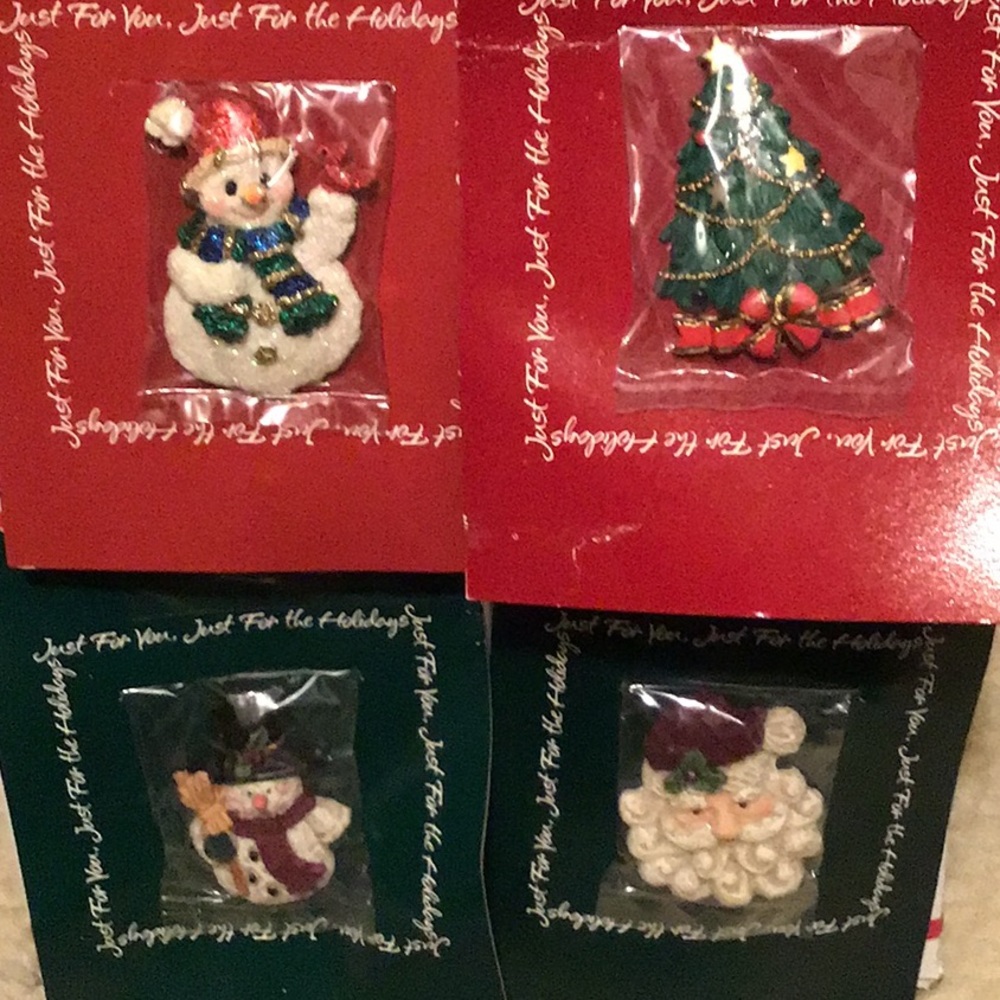 Vintage Christmas pins